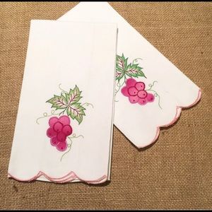 Vintage Tea Towels Set of 2 Embroidered Appliquéd